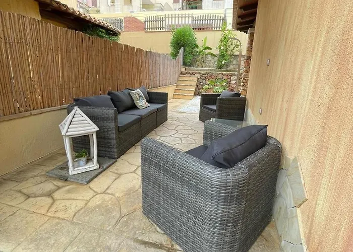 With Garden - Con Giardino *